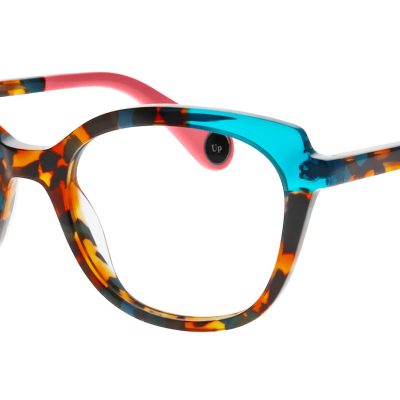 Woow Glasses Show Up 1